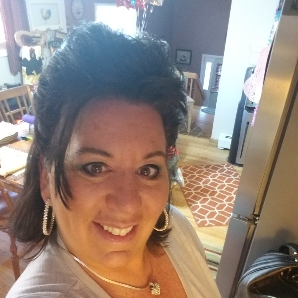 Meet your Posher, Sharon